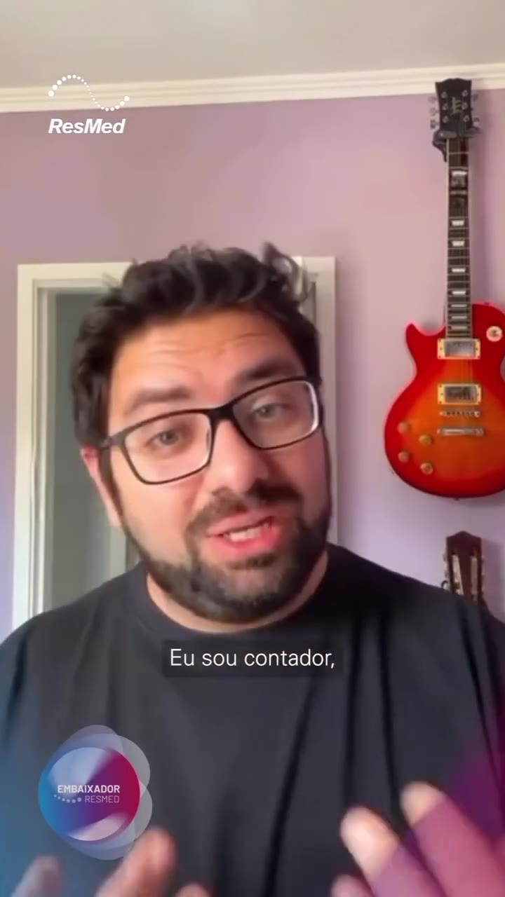 Paciente relatando experiência com terapia CPAP